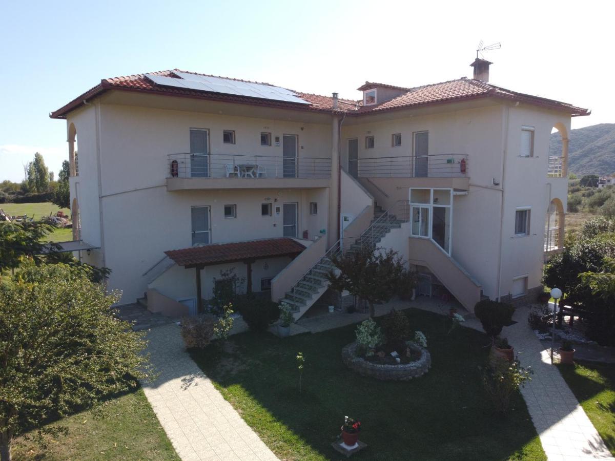 Апартаменты Nikolaidis House Сикия Экстерьер фото